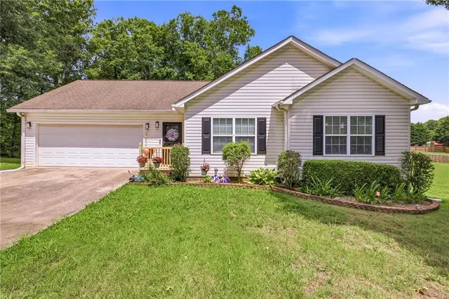 Popular Cain Bridge Meadows Real Estate