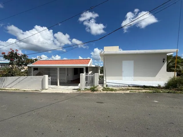 Popular Barranquitas Real Estate