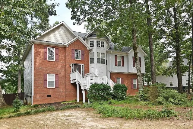Popular Central Heights Real Estate