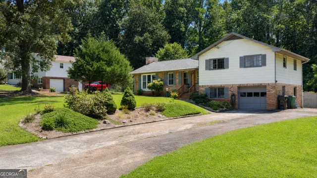 Expensive CHEROKEE FOREST Real Estate