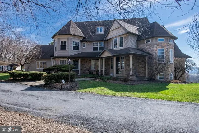 Popular Sinking Spring Real Estate