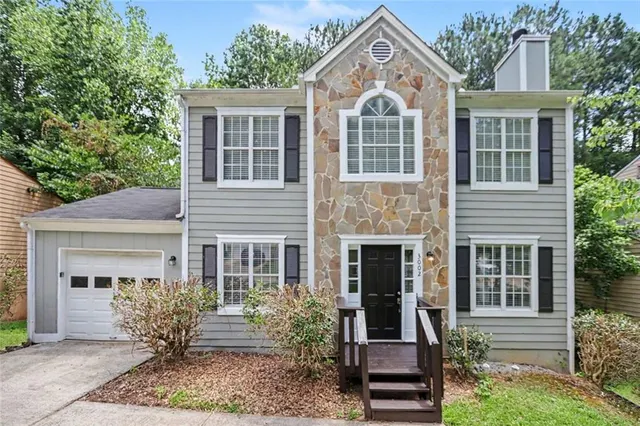 Popular CASCADE MANOR Real Estate