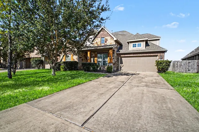 Popular Savannah Bend Sec 3 Real Estate