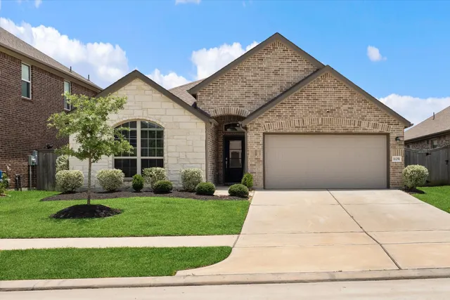 Popular Alexander Estates Real Estate