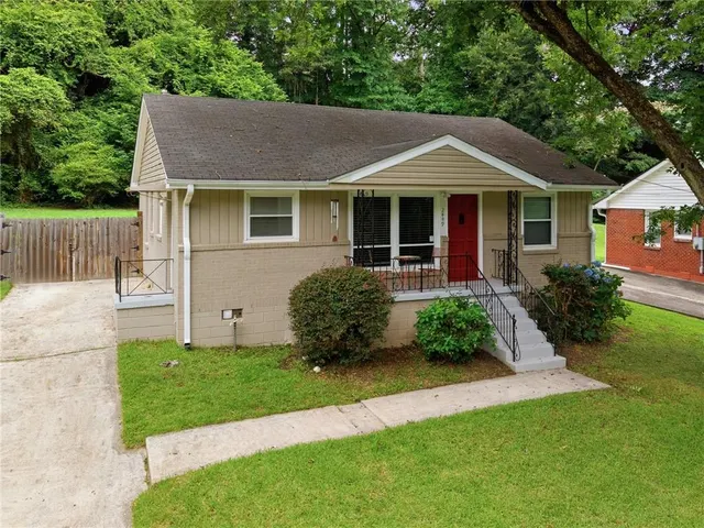 Popular Harmony Heights Real Estate