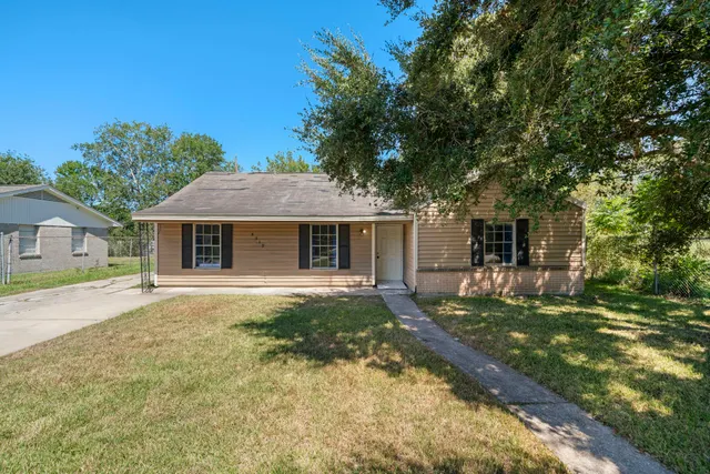 Popular Crest Mont Park Sec 02 Real Estate