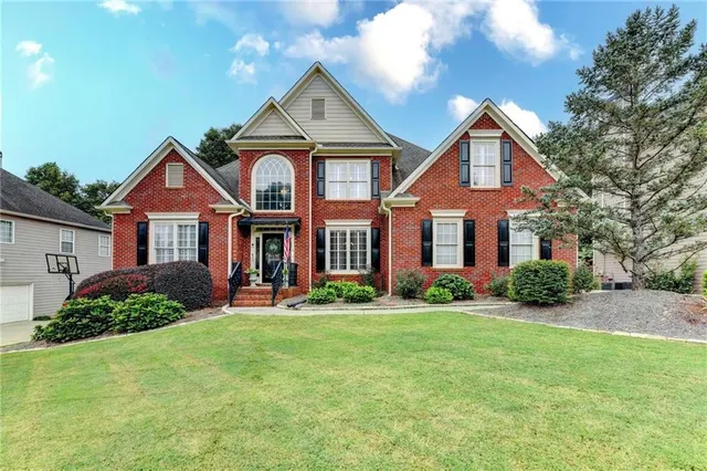 Popular Ellsworth Glen Real Estate