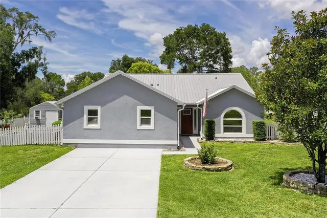 Popular EUSTIS LAKEVIEW PLACE Real Estate
