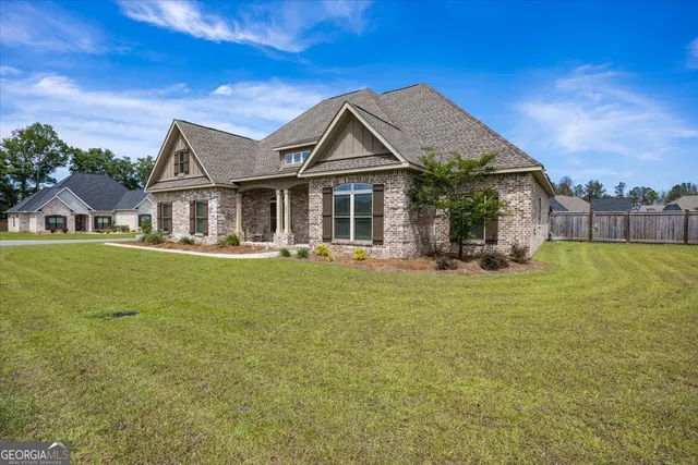 Popular Riverbend North Real Estate