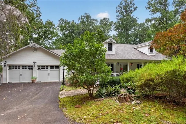 Popular The Oaklands Real Estate