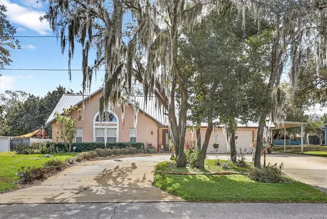 Popular AVON PARK LAKES Real Estate