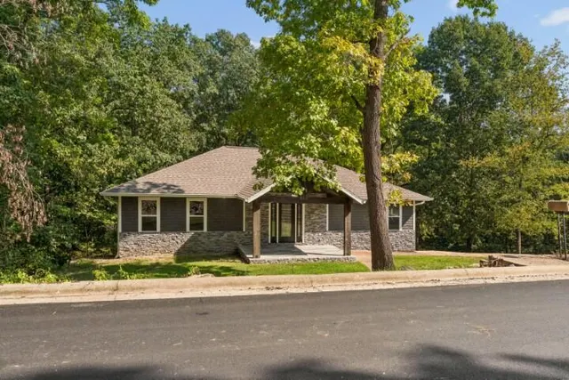 Expensive Hiawatha Heights Real Estate