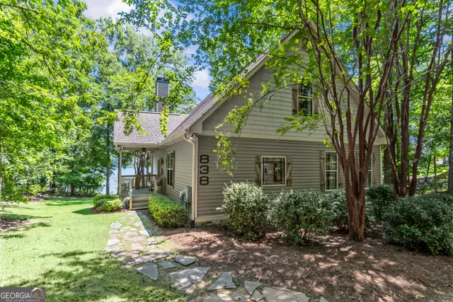 Popular Lake Sinclair Woods Real Estate