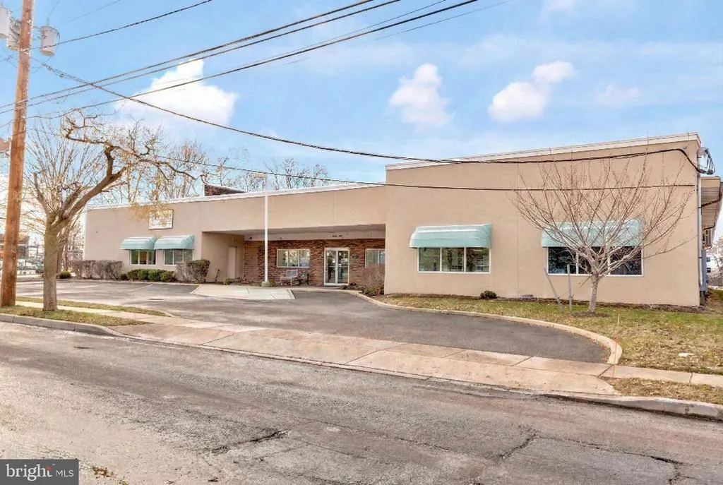 1805 Princeton Ave, Trenton, NJ 08648