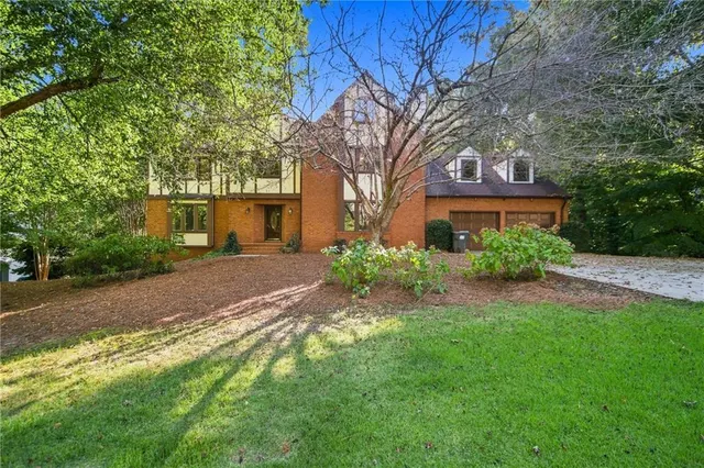 Popular CARRIAGE LAKES Real Estate