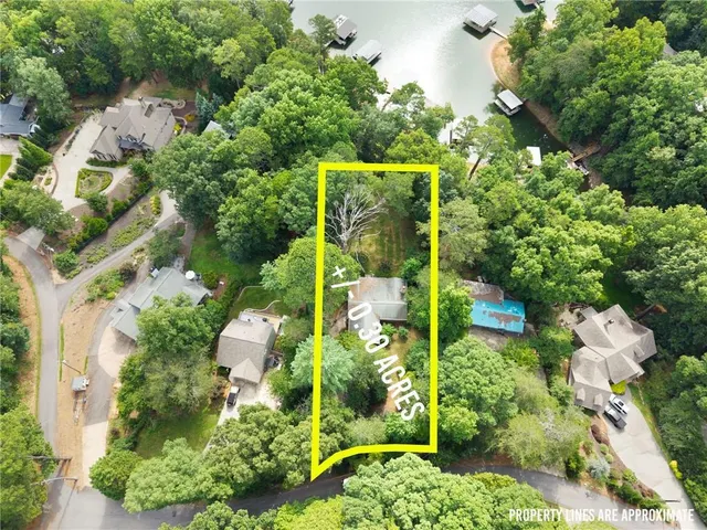 Popular LAKE LANIER - PRIVATE DOCK Real Estate