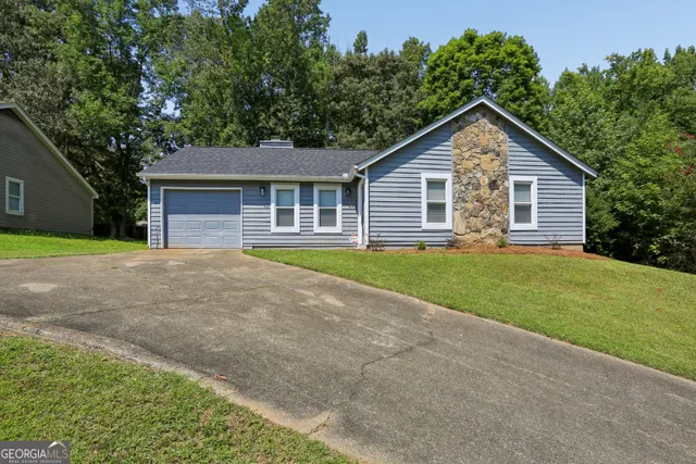 Expensive CHAPMANS HILLS Real Estate