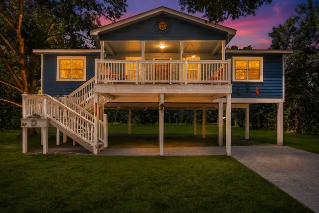 Popular Shady Brook Acres Real Estate