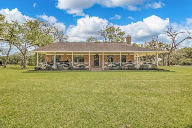 Popular Shannon Oaks Real Estate