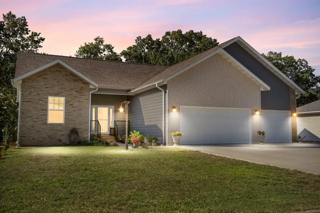 Popular Three Pines Estates Real Estate