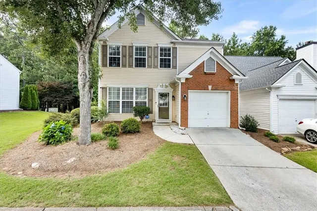 Popular Devonshire Regency Real Estate