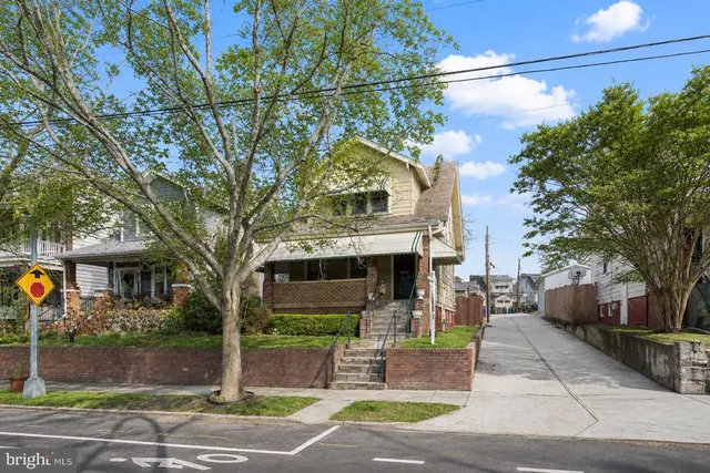 Popular Petworth Real Estate