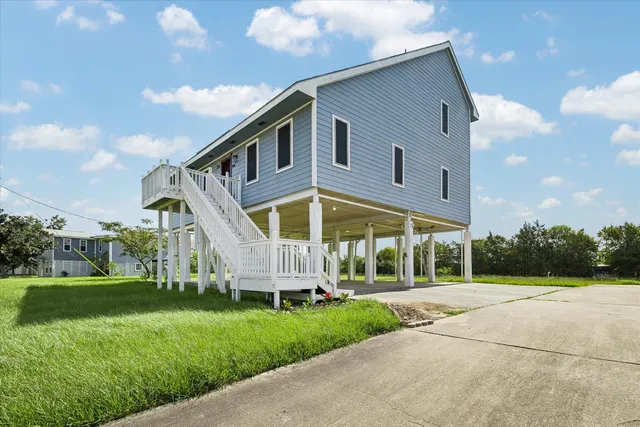 Popular Pointe Royale Real Estate