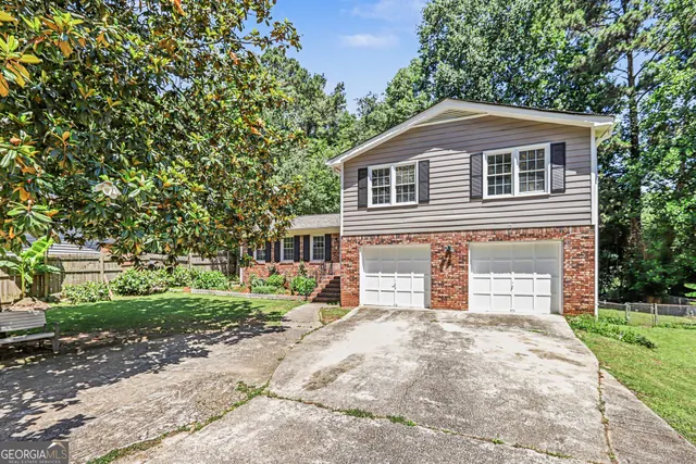 Expensive Drayton Woods Real Estate