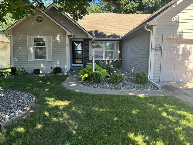 Popular Stratford Pl Real Estate