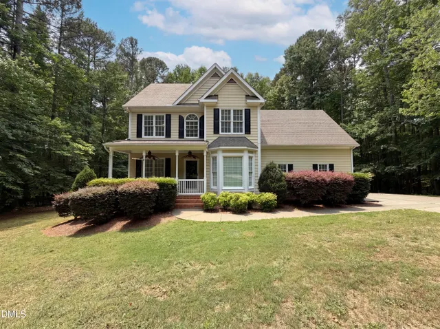 Popular Lakefall Real Estate