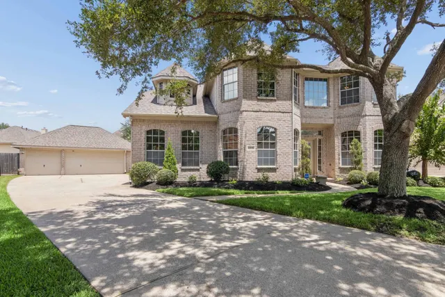 Popular Village Grove East Sec 04 Real Estate