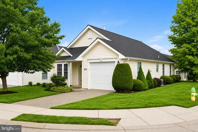Popular Willow Lawn Cottages Real Estate