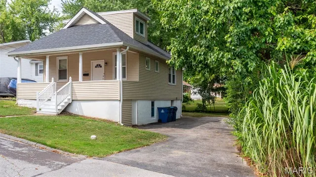 Popular Seavers Sub Real Estate