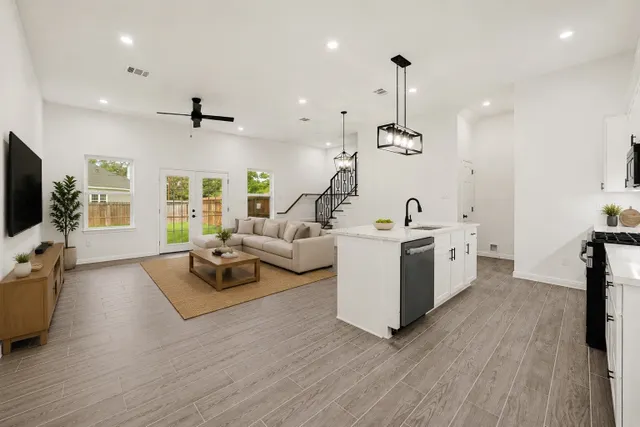 Popular Arvin Park Real Estate