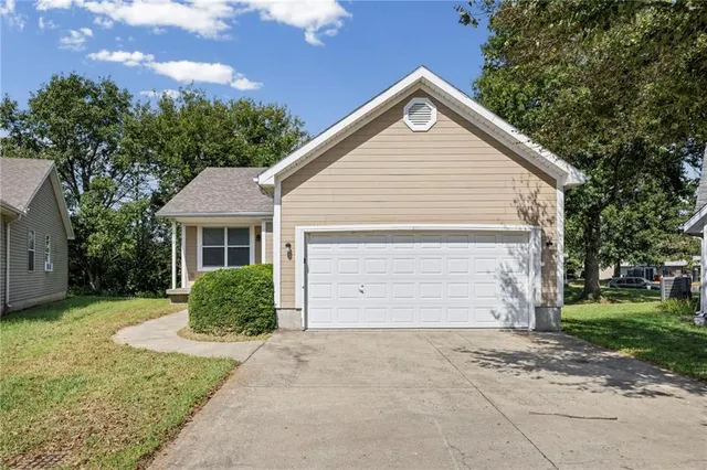 Popular Lakeridge Meadows Real Estate