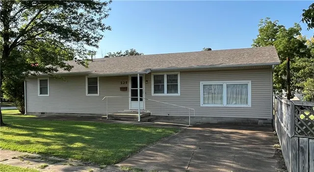 Popular Oswego Real Estate