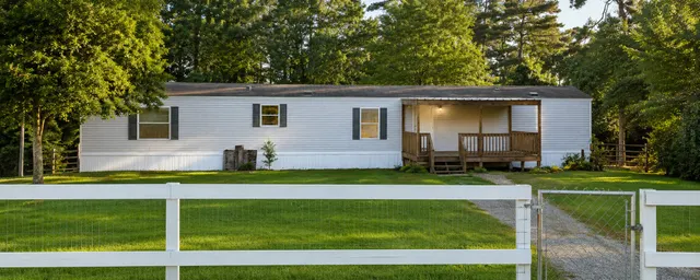 Popular Armadillo Woods Real Estate