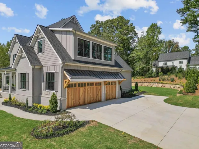 Expensive 3 Home Enclave Real Estate