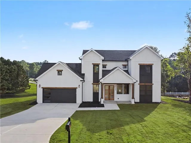 Popular Cherokee Meadow Real Estate