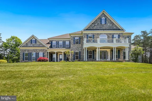 Popular Evergreen Hamlets Real Estate