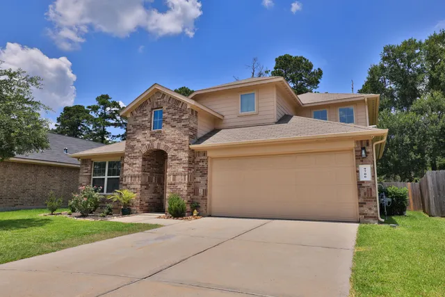 Popular Pine Trace Village Sec 7 Real Estate