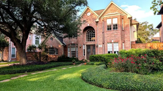 Popular Post Oak Plaza Real Estate