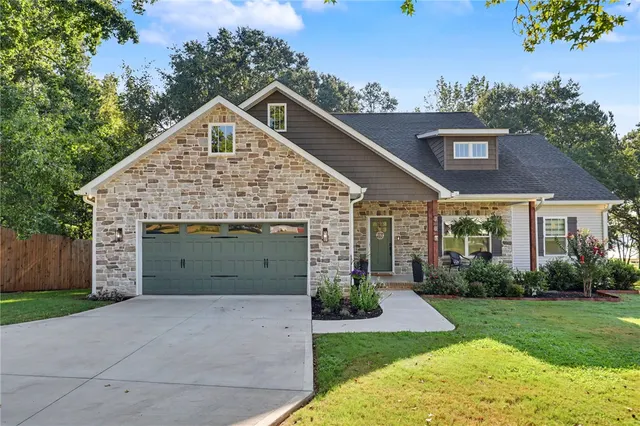 Popular Alexander Acres Real Estate