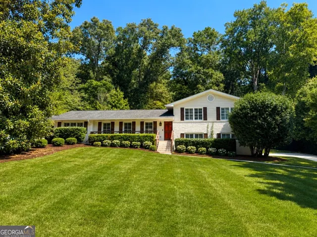 Popular Riverside Hills Real Estate