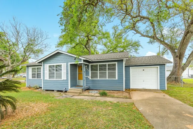 Cheap Whispering Oaks Real Estate