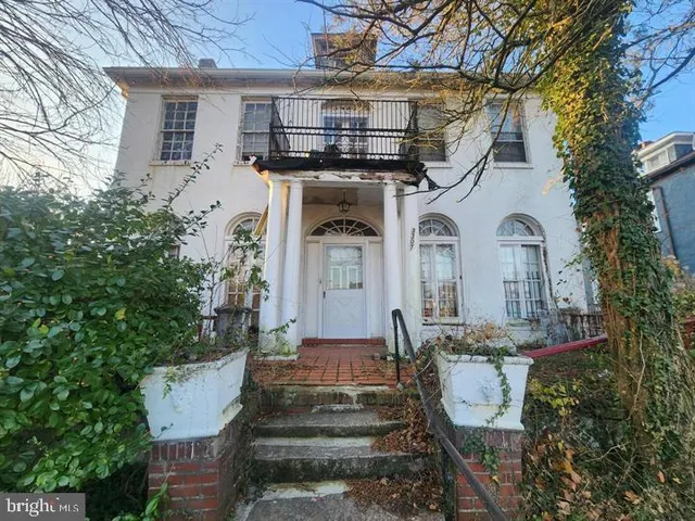 Popular Forest Park Real Estate
