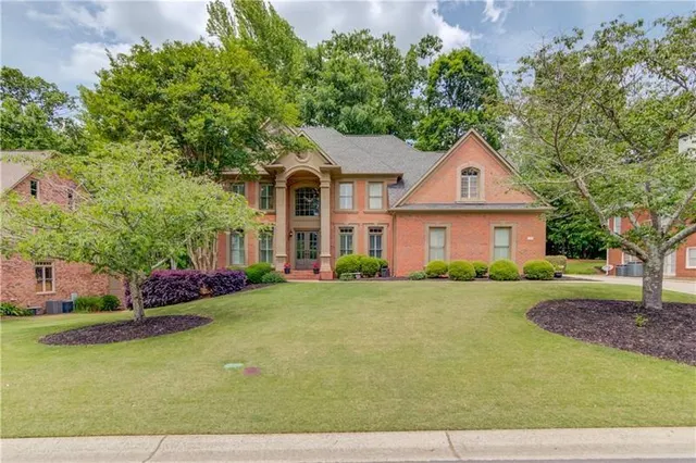 Popular Chattahoochee Run Real Estate