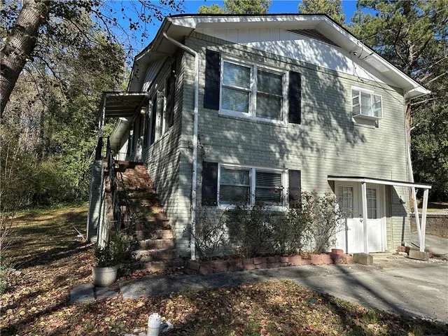 Popular North Lake Shore Real Estate