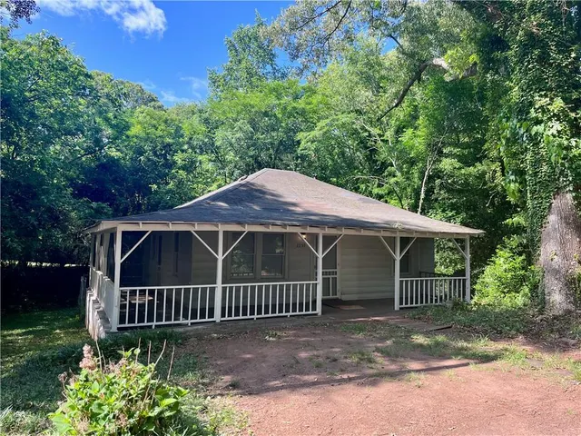 Popular Whites Mill Real Estate