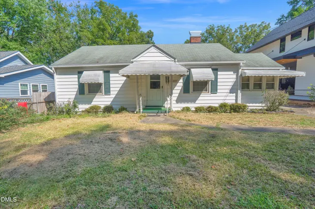 Cheap Capital Heights Real Estate
